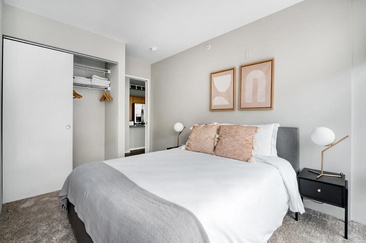Streeterville 2br W Pool Gym Nr Riverwalk Chi-881 * Chicago