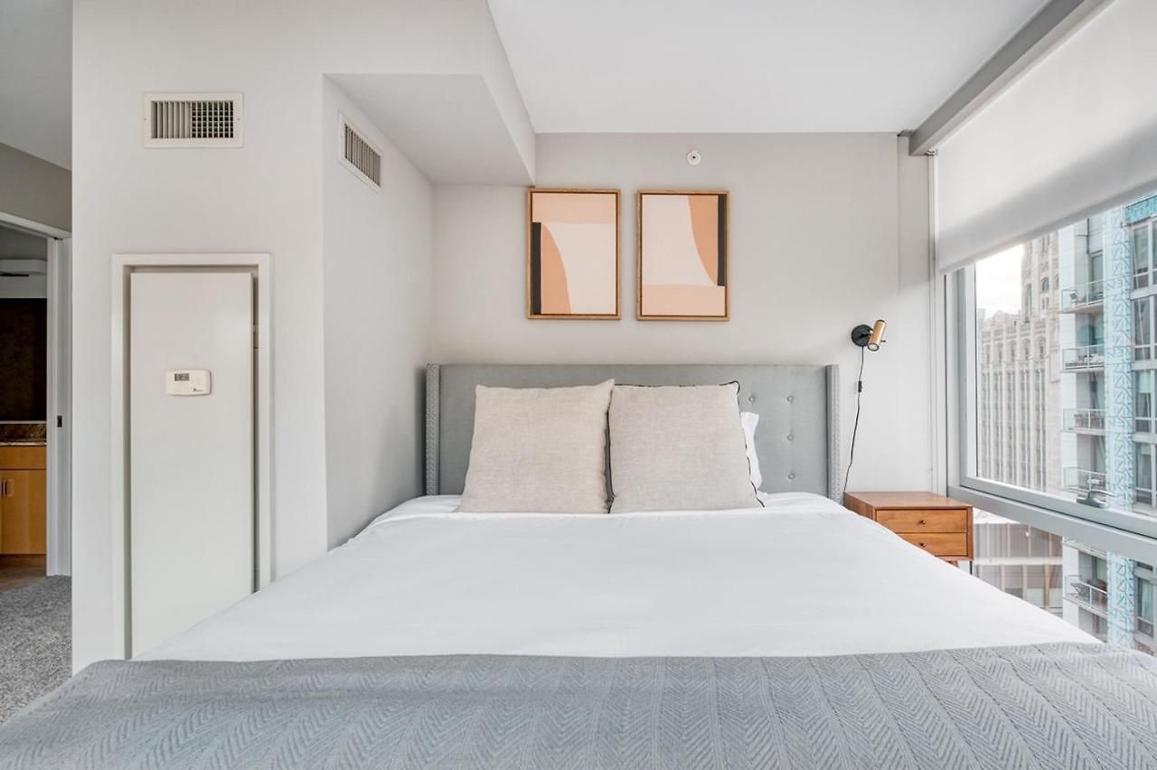 Streeterville 2br W Pool Gym Nr Riverwalk Chi-881