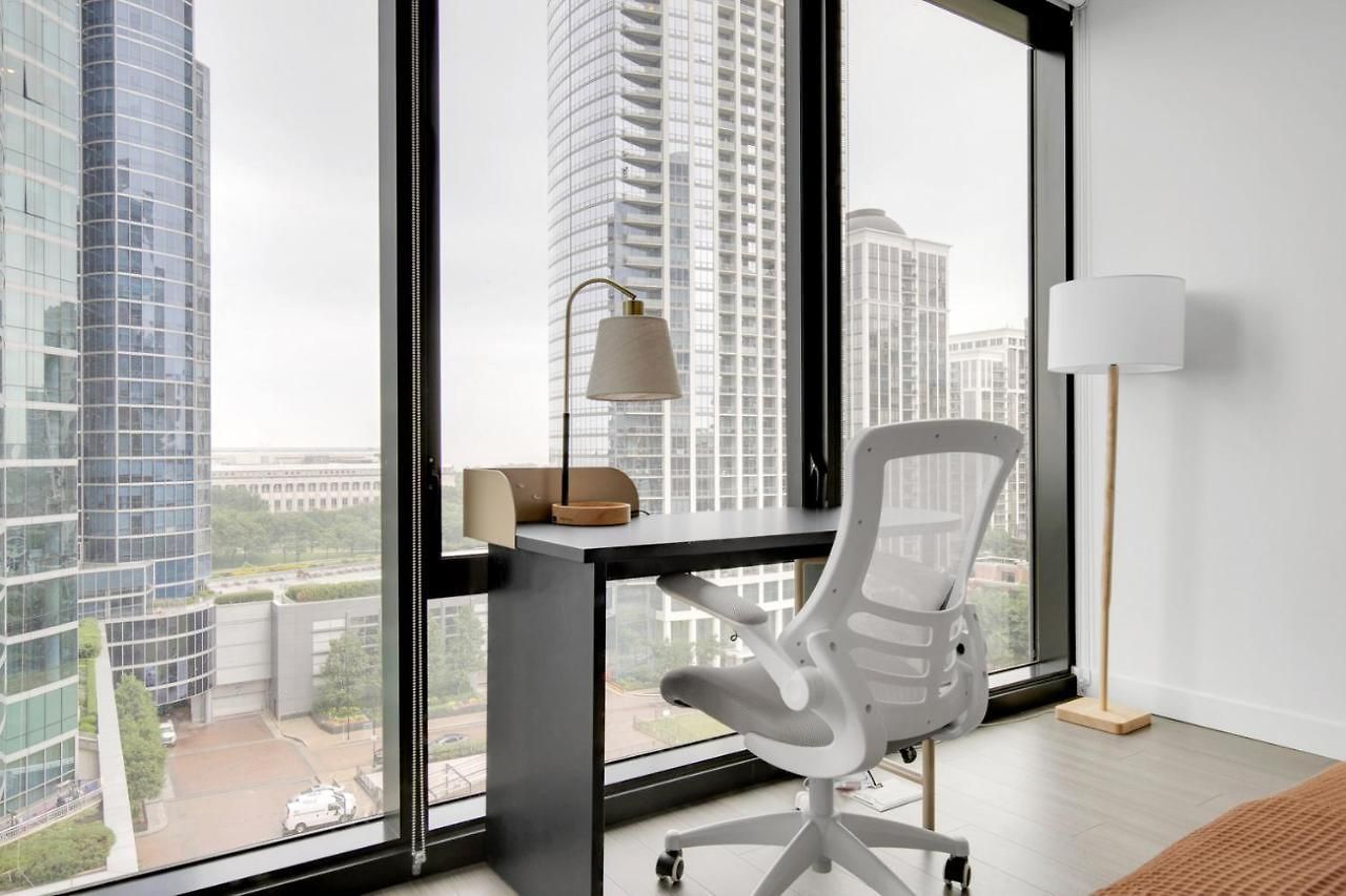 S Loop 2br W Pool Gym Nr Grant Park Chi-740 Apartment