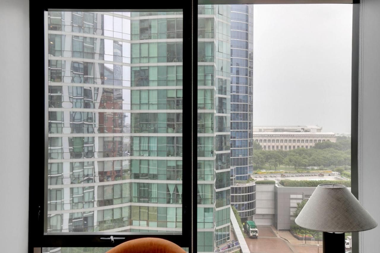 Apartment S Loop 2br W Pool Gym Nr Grant Park Chi-740 Chicago