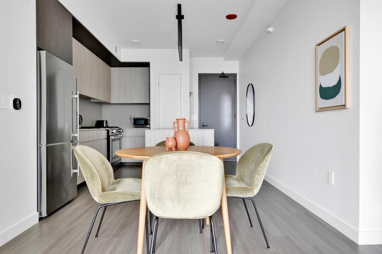 S Loop 2br W Pool Gym Nr Grant Park Chi-740