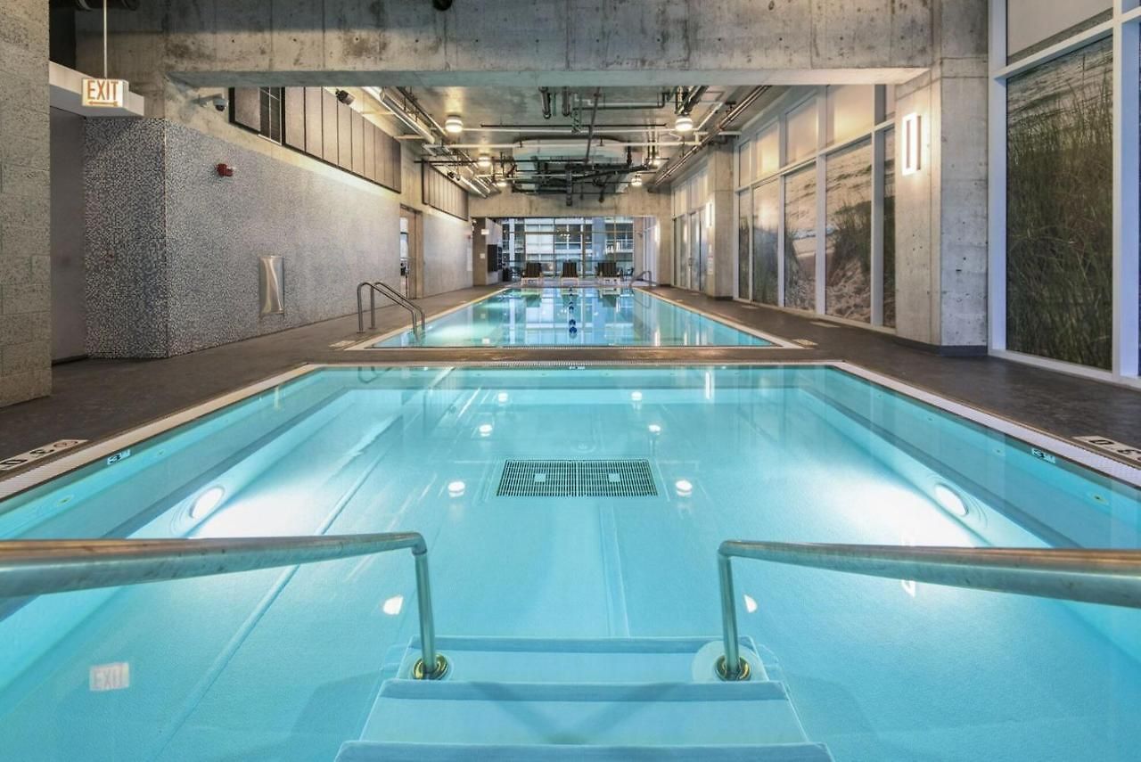 Apartment Streeterville 2br W Pool Gym Nr Riverwalk Chi-881