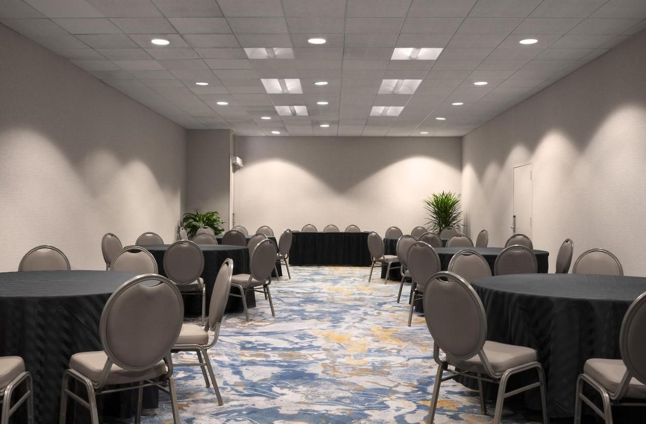 Hotel Voco Downtown - Riverwalk By Ihg