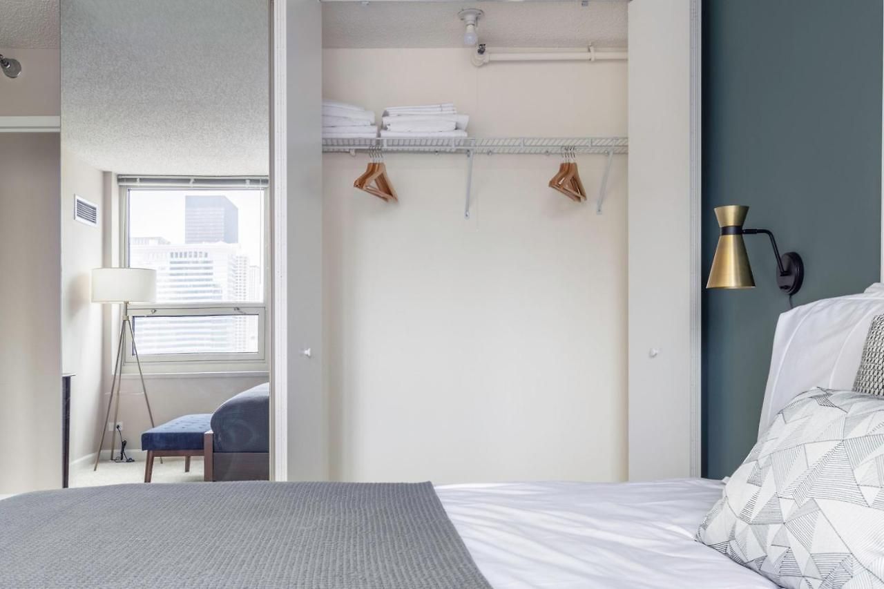 River N 2br W Gym Wd Nr Magnificent Mile Chi-160 * Chicago