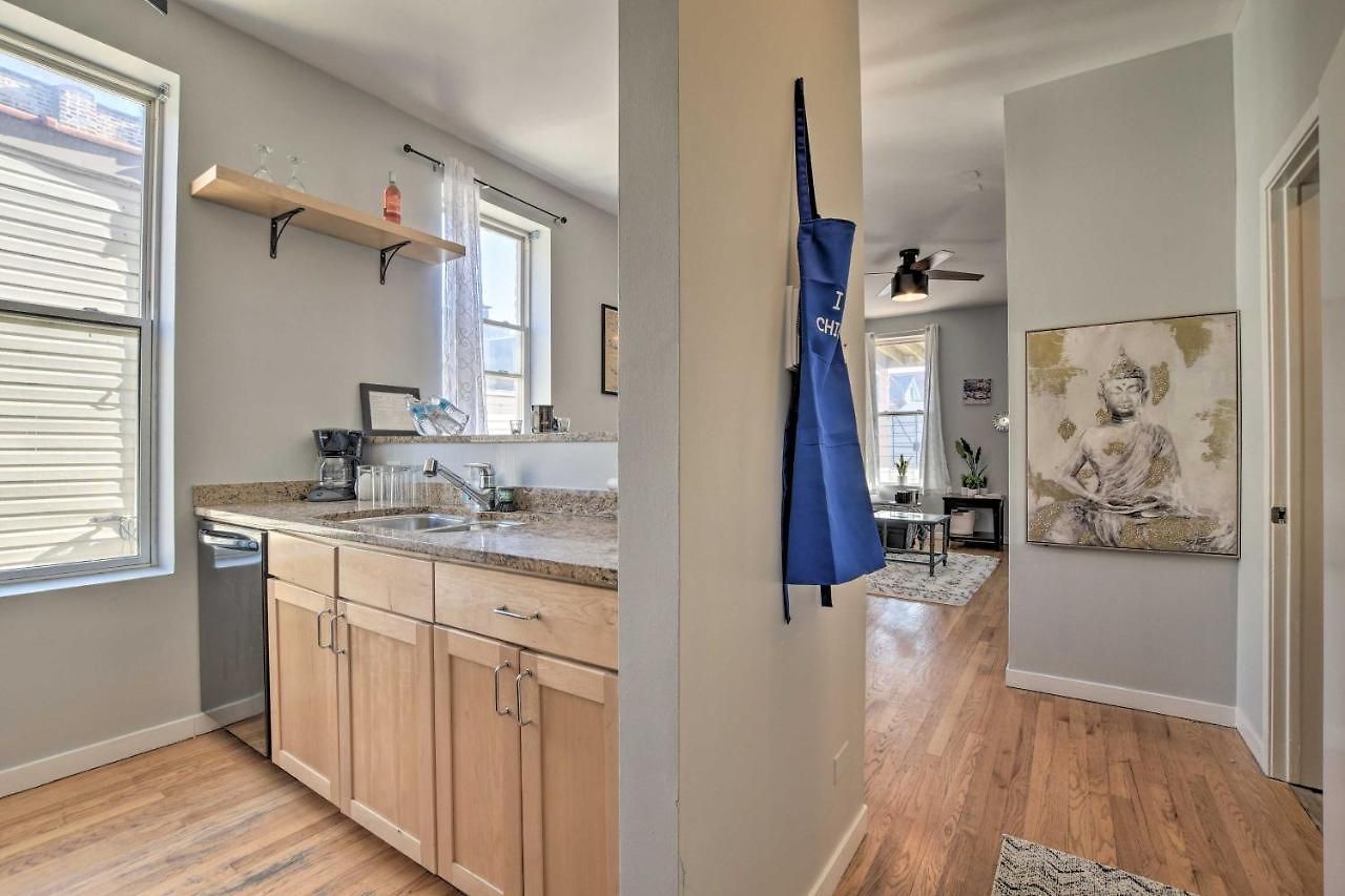 Elegant Retreat With Spacious Balcony! Apartment