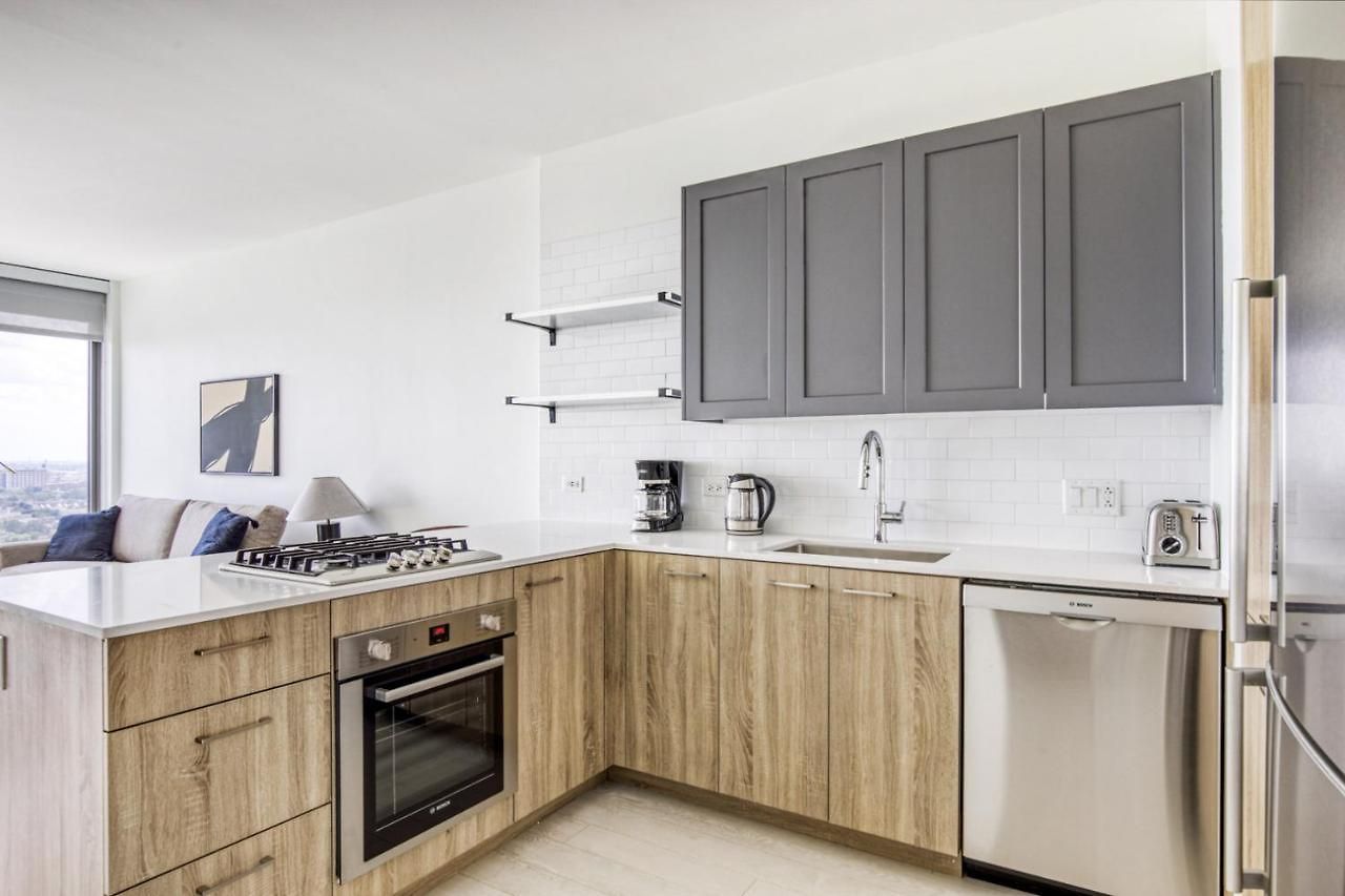 W Loop Studio W Gym Pool Coworking Nr Uic Chi-433 * Chicago