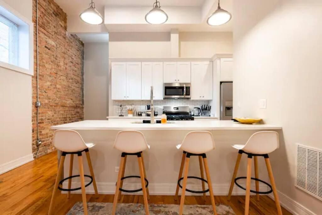Apartment Luxurious Downtown 3 Bed 2 Bth Chicago