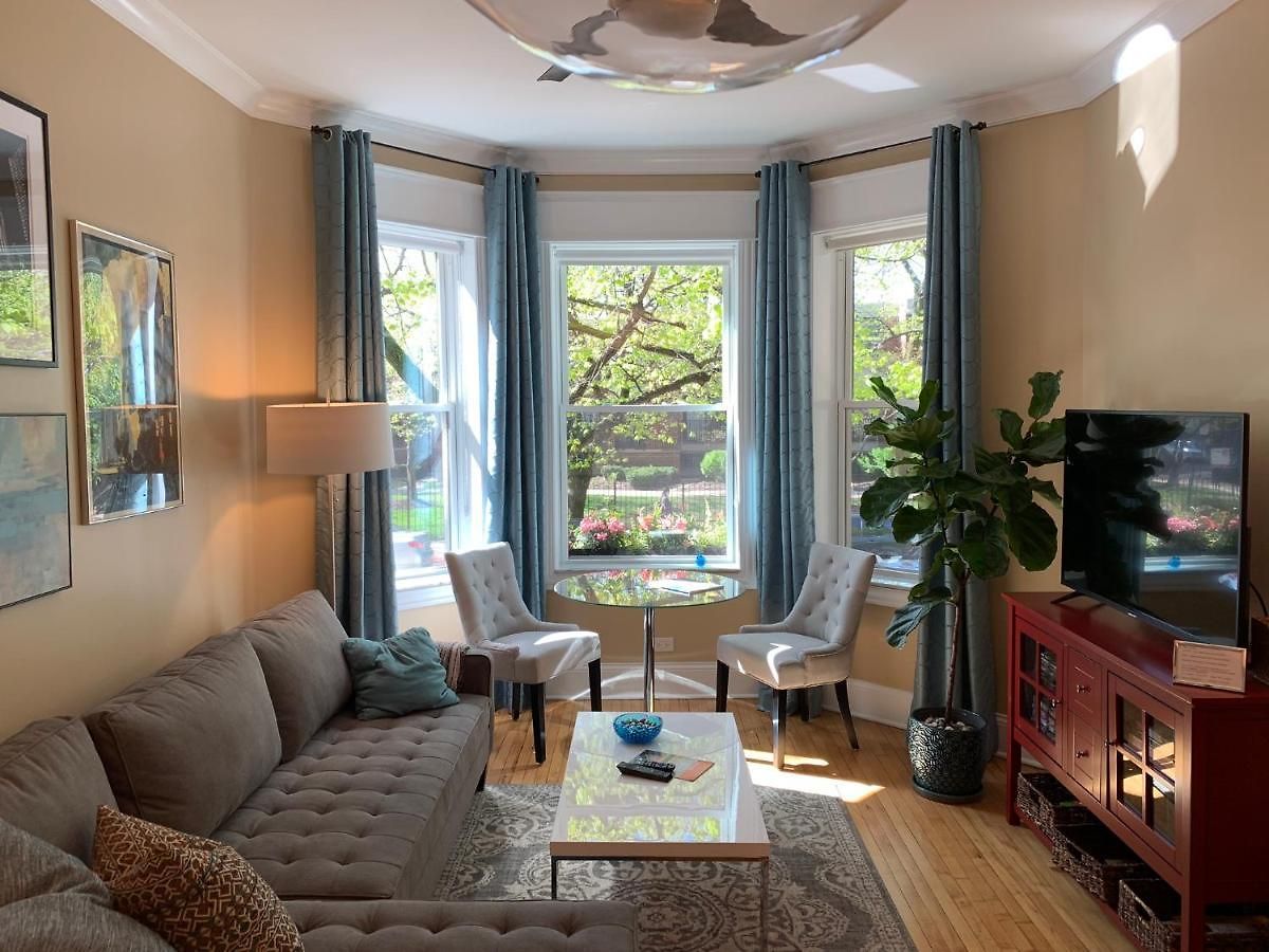 Apartment 1f Cozy In Little Italy Near Downtown West Loop United Center *
