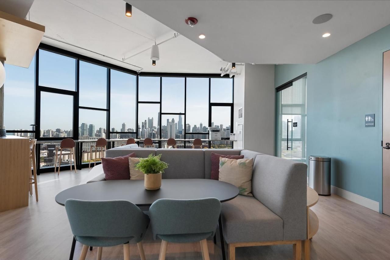 Apartment Avenir West Loop Penthouses With Iconic Views Chicago