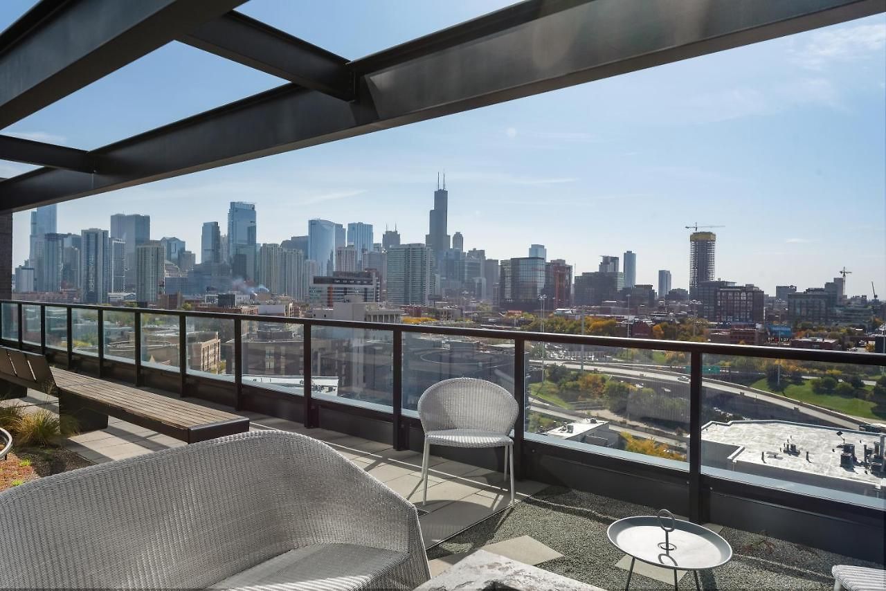 Avenir West Loop Penthouses With Iconic Views * Chicago