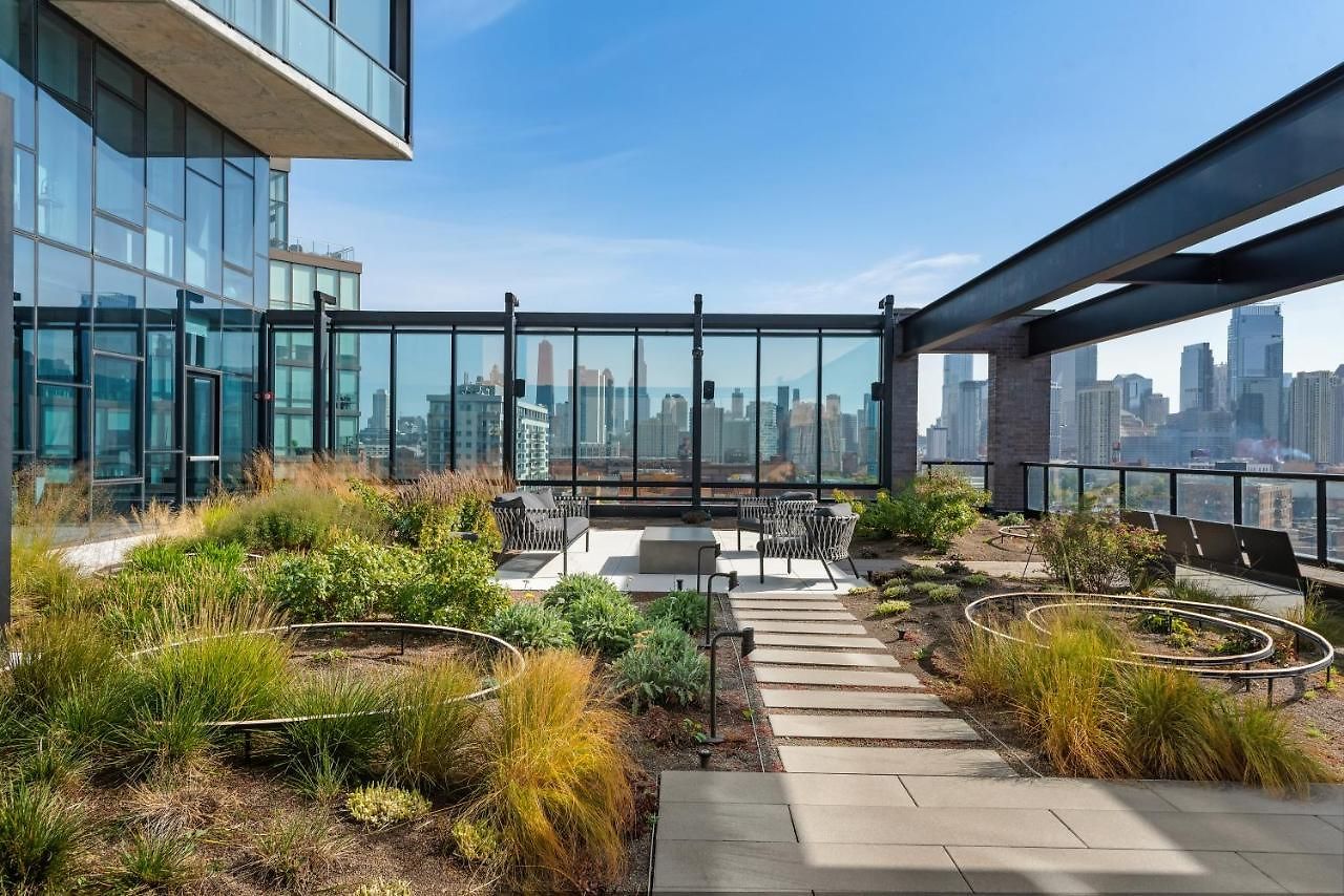 Avenir West Loop Penthouses With Iconic Views Apartment