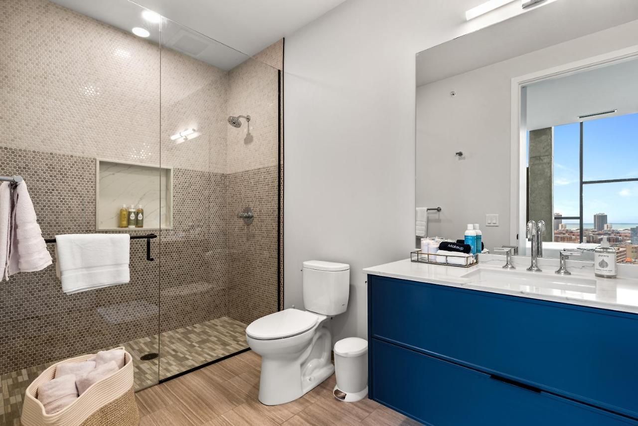 Apartment Avenir West Loop Penthouses With Iconic Views Chicago
