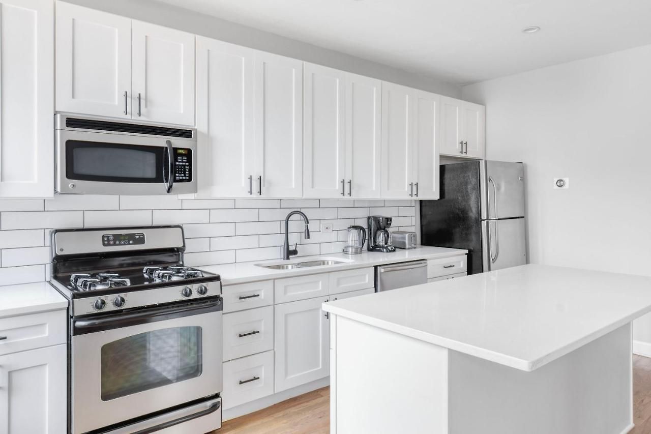 Apartment Lakeview 2br W Wd Nr Wrigley Field Chi-944
