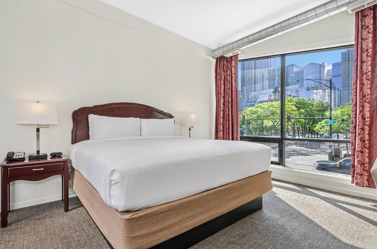 Ohio House 3* Chicago