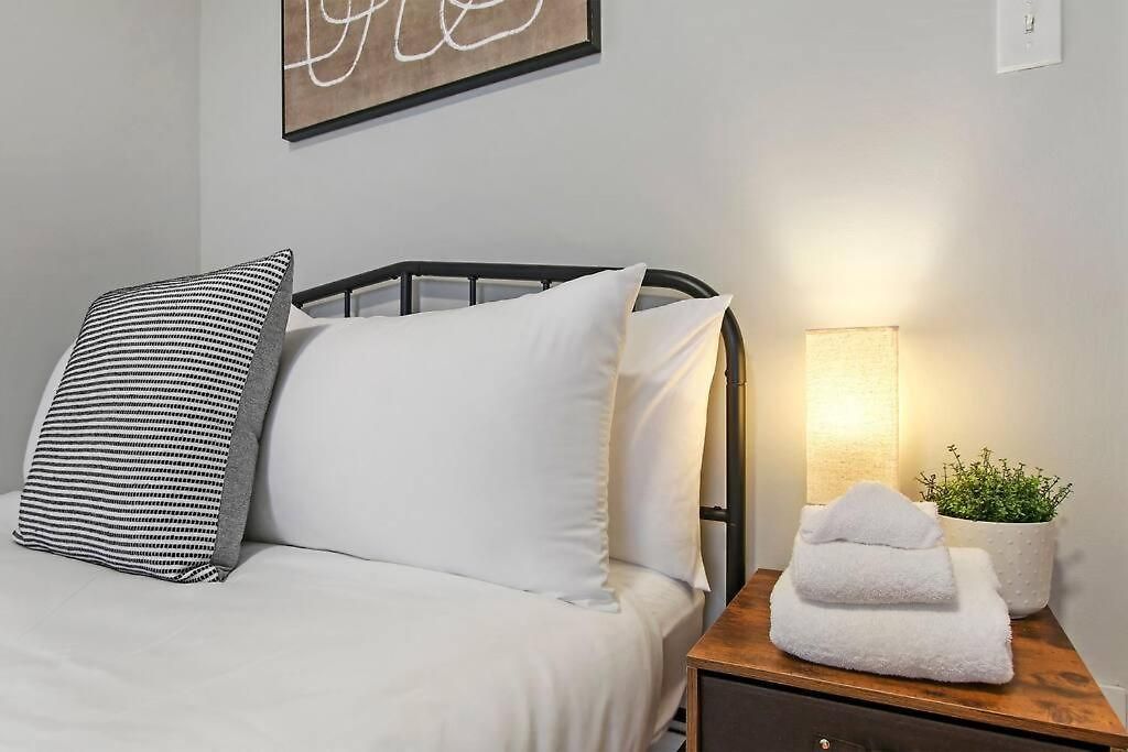 Apartment 2br Well-furnished - Lockwood 3 *