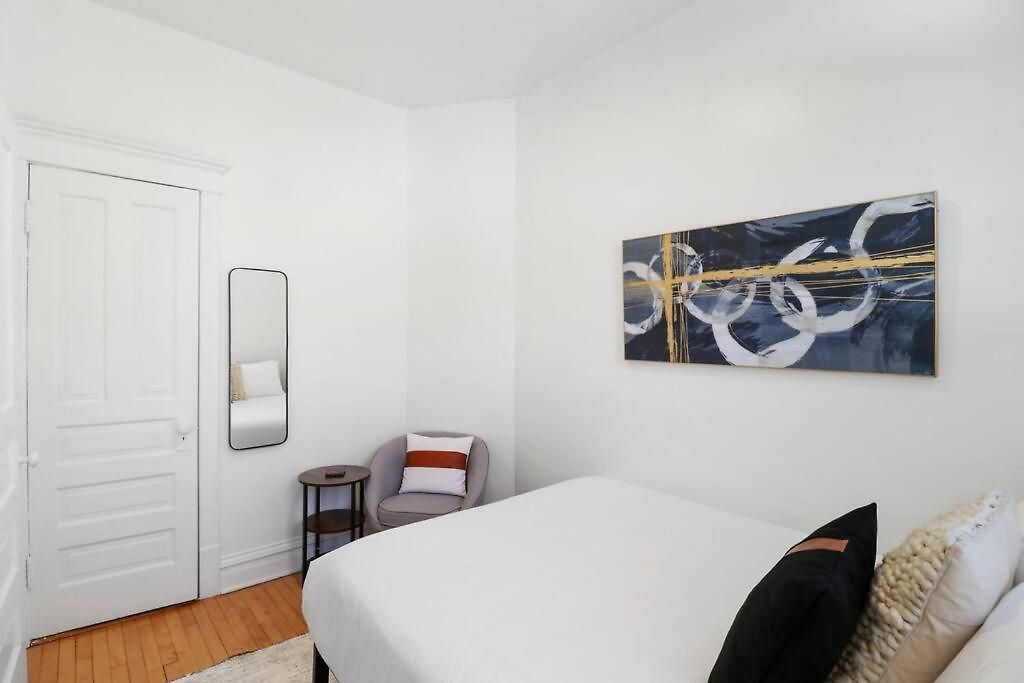 2-bedroom Cozy In Prime Location - Clark 2 Apartment
