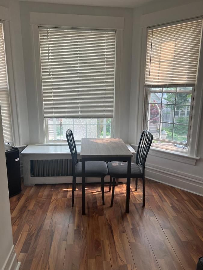 Homestay Hollywood Llc Chicago