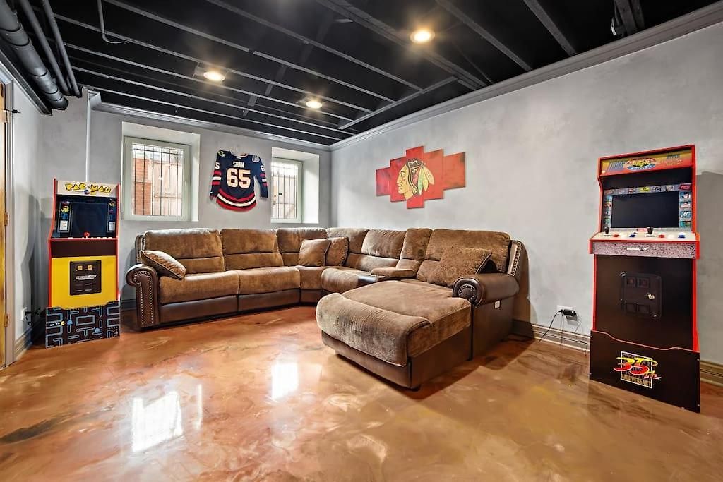 Mid-century Gem Steps From United Center 4* Chicago