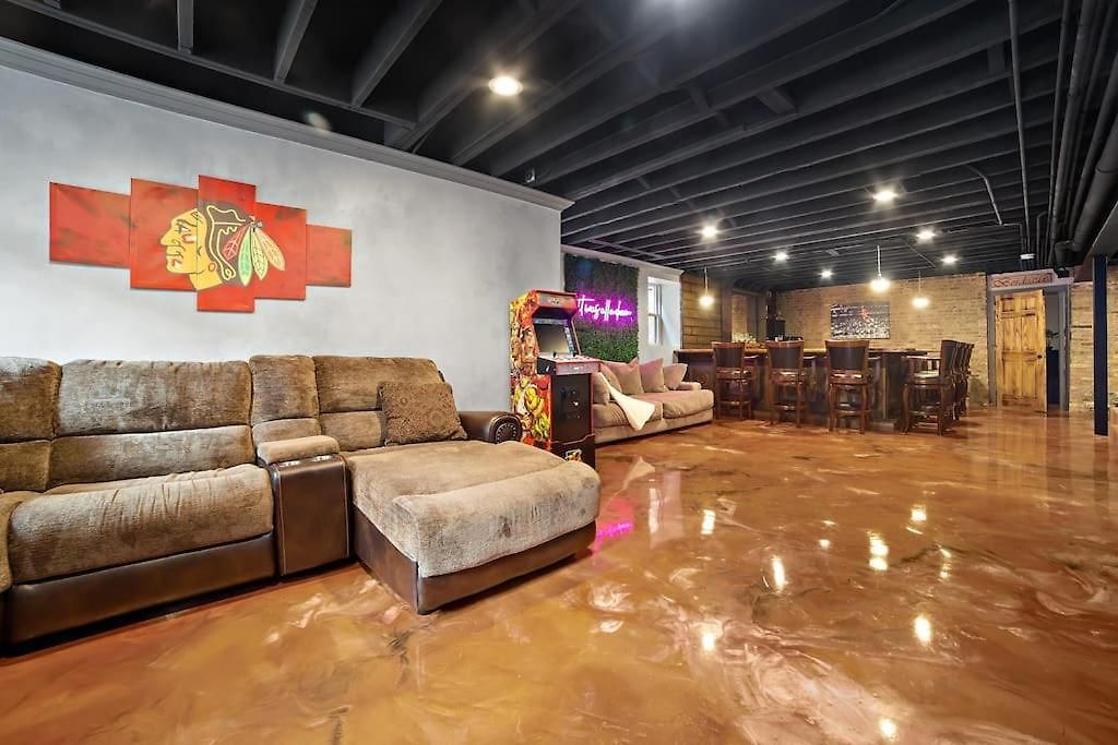 Mid-century Gem Steps From United Center 4* Chicago