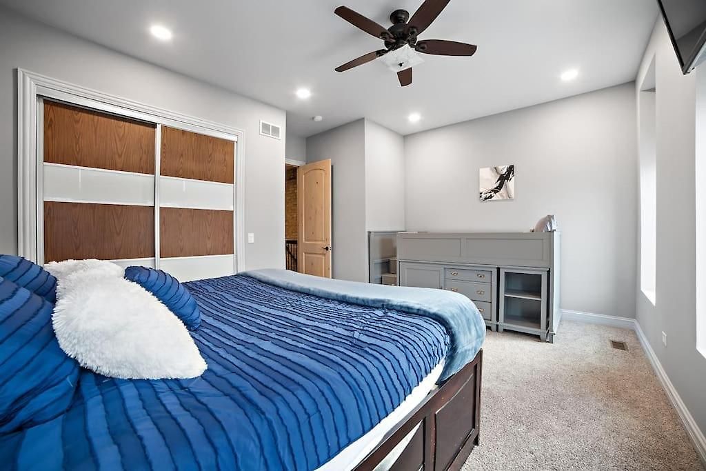 Hotel Mid-century Gem Steps From United Center 4*