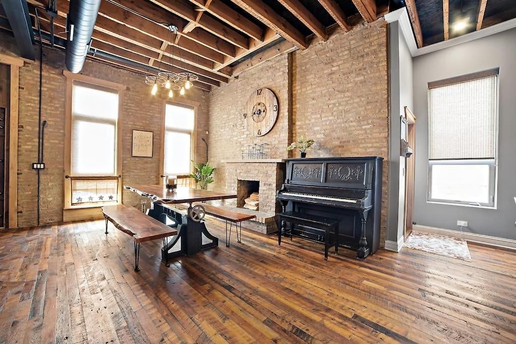 Mid-century Gem Steps From United Center 4*