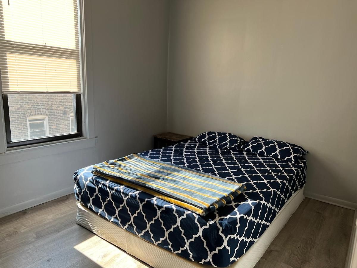 Ethan 3 Apartment *