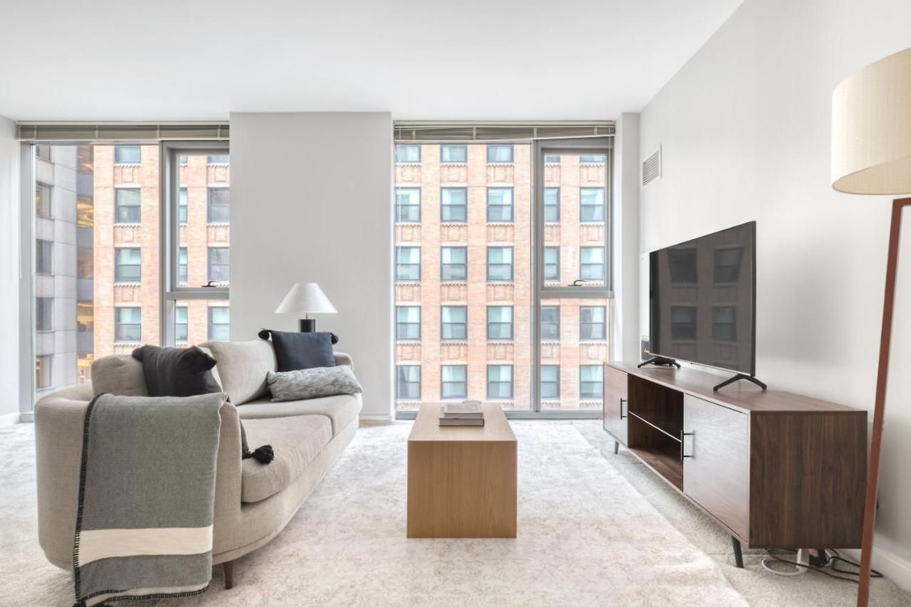 Loop 1br W Pool Gym Lounge Nr Riverwalk Chi-634 * Chicago