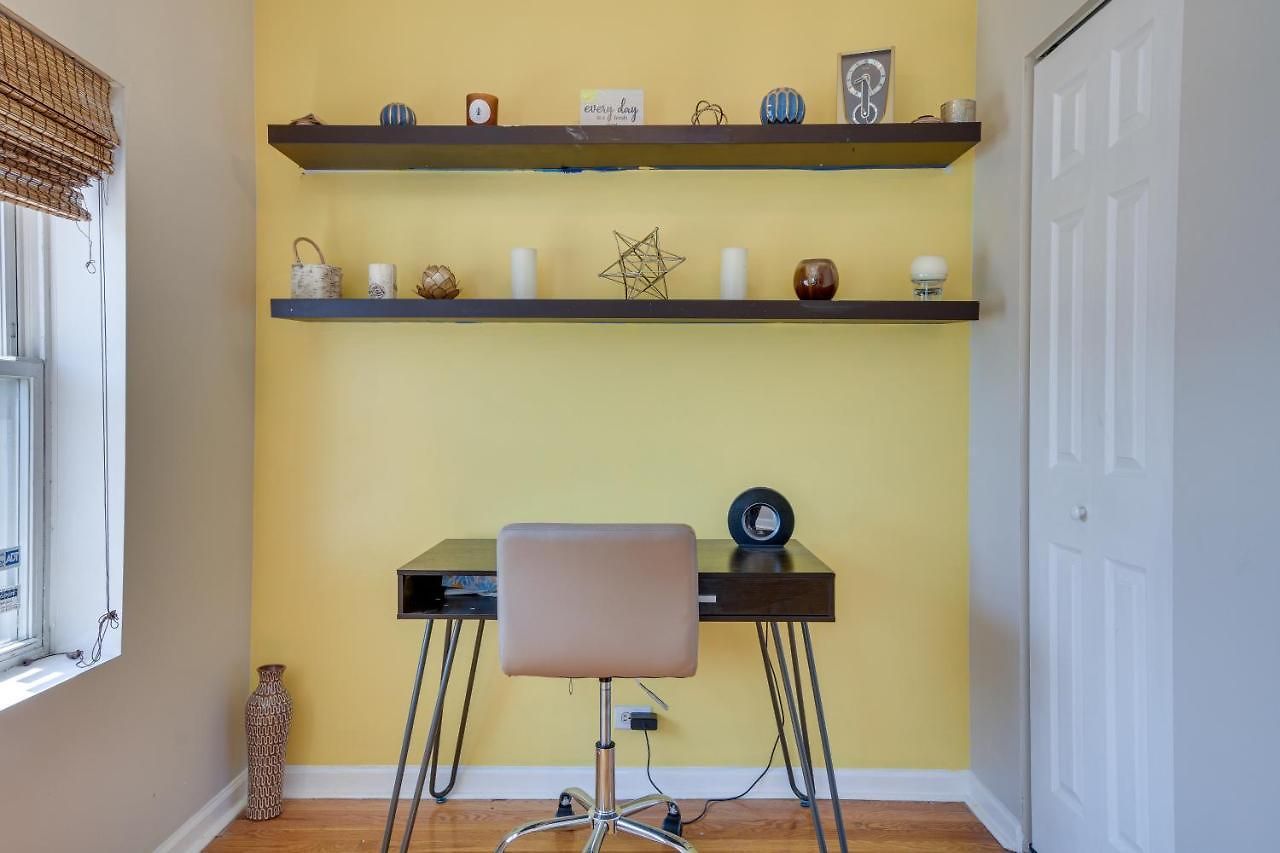 6 Mi To Dtwn Pet-friendly Chicago