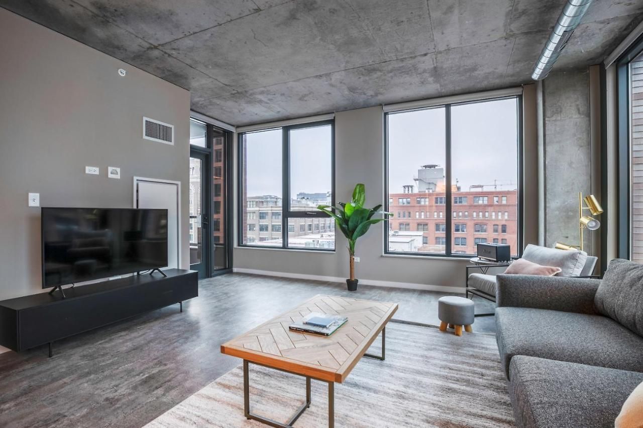 Apartment W Loop 1br W Gym Pool Wd Nr Fulton Mkt Chi-213