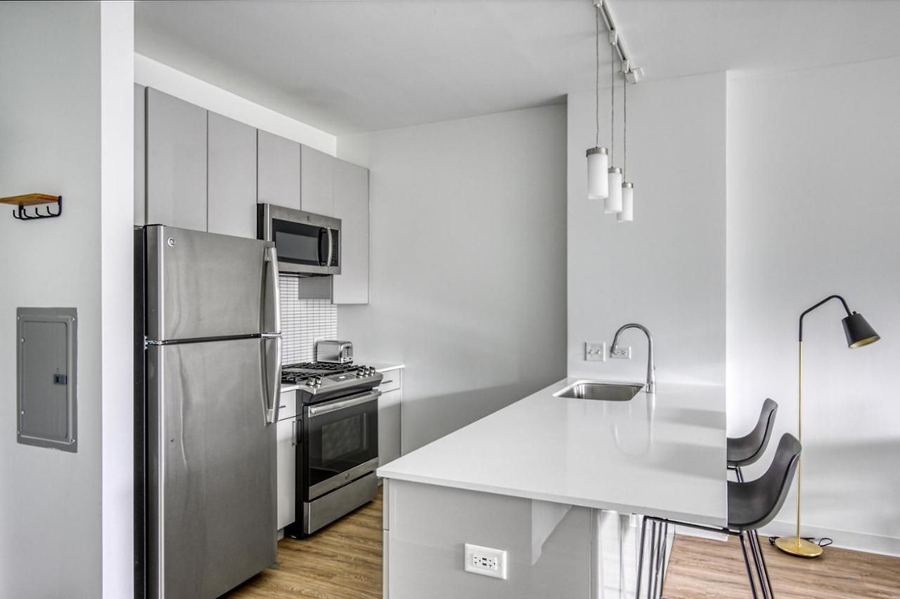 Apartment W Loop 1br W Gym Pool In Heart Of Greektown Chi-533