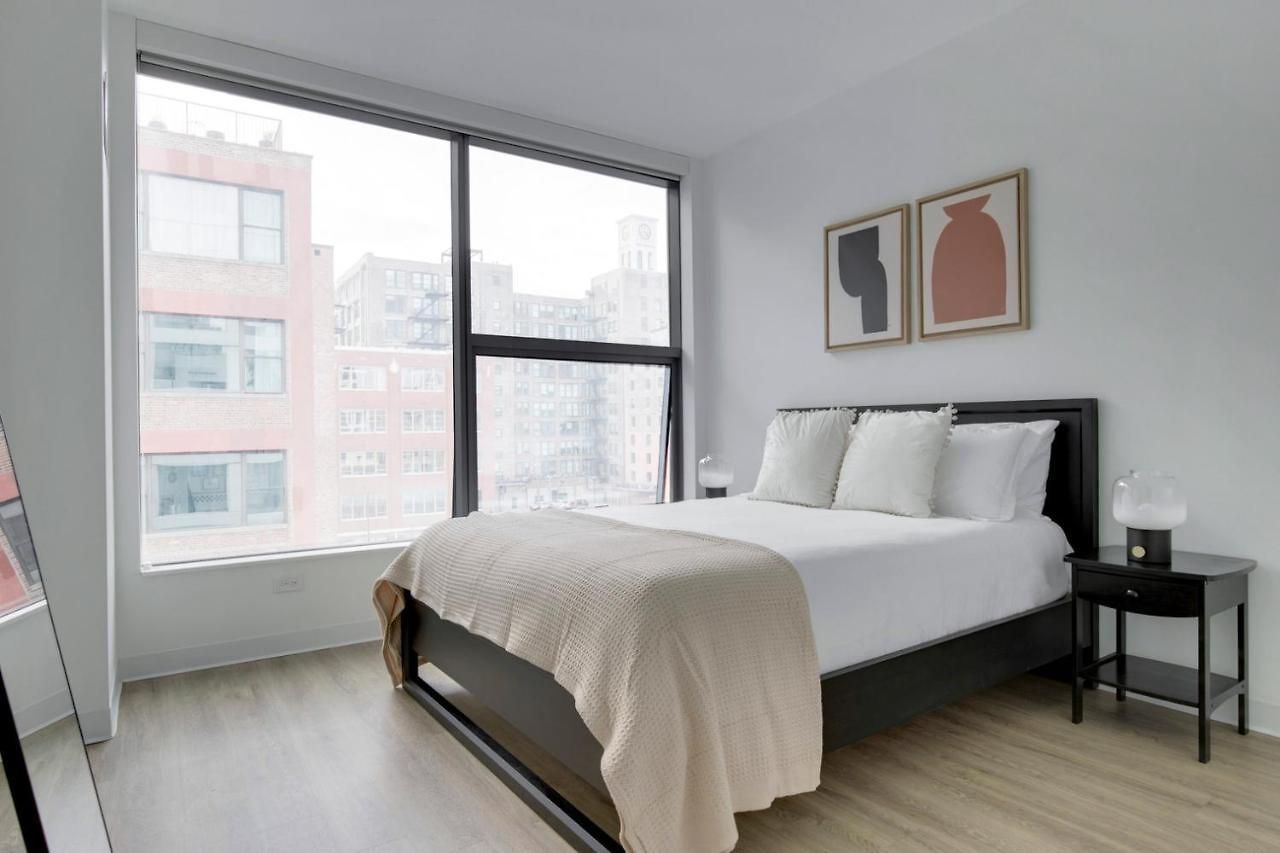 W Loop 1br W Gym Pool In Heart Of Greektown Chi-530 * Chicago