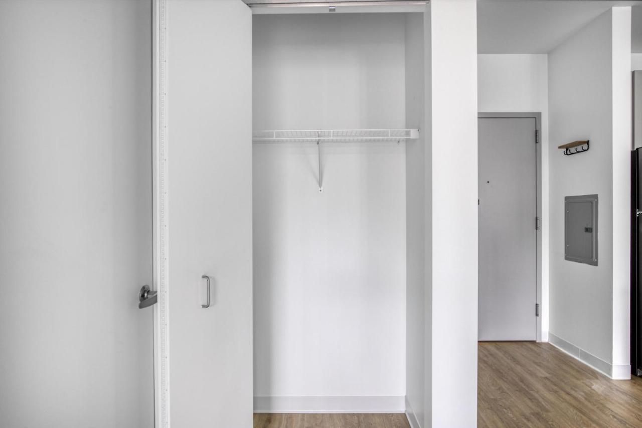 W Loop 1br W Gym Pool In Heart Of Greektown Chi-533 Apartment