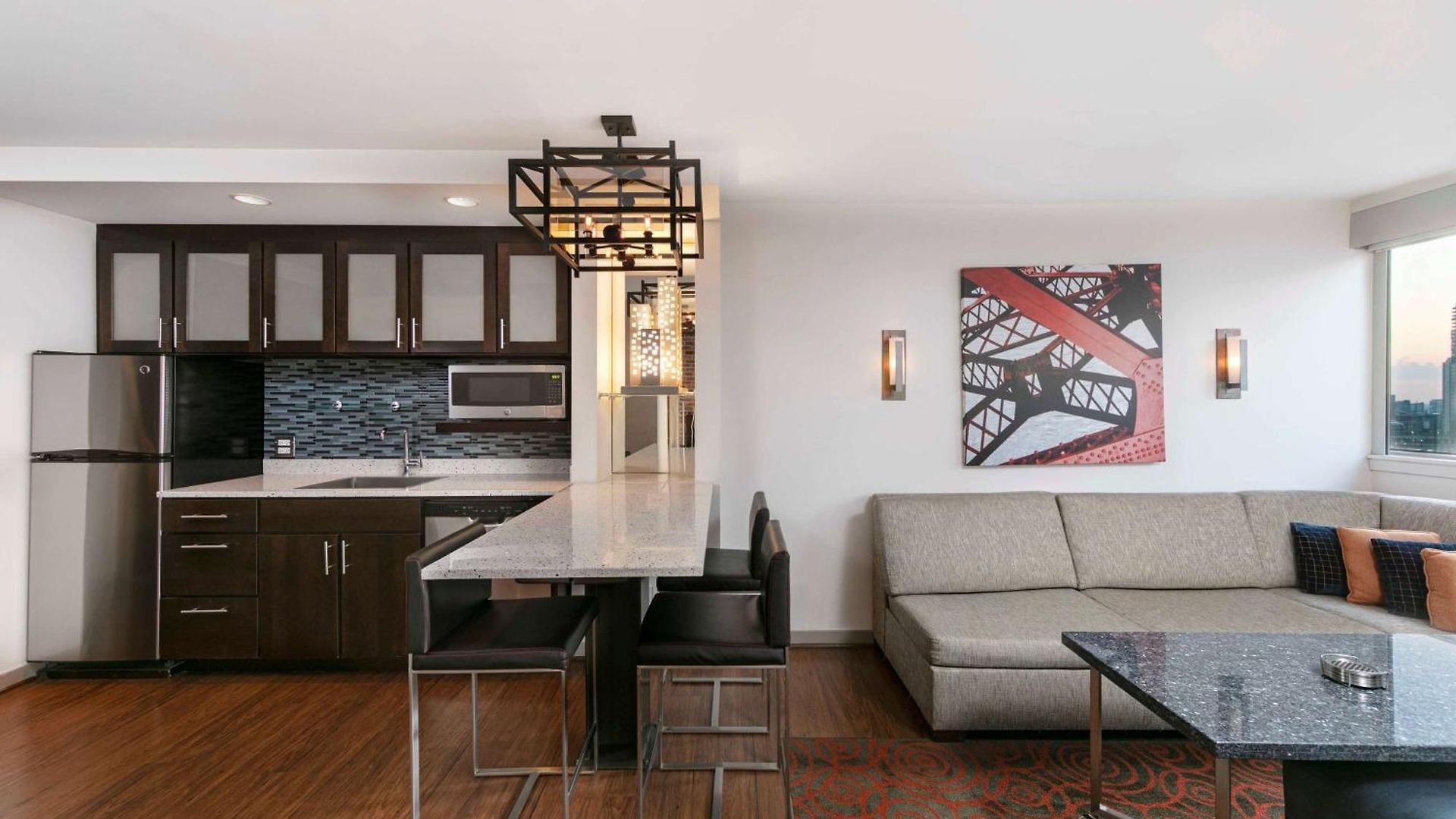 The Royal Sonesta Downtown 4*