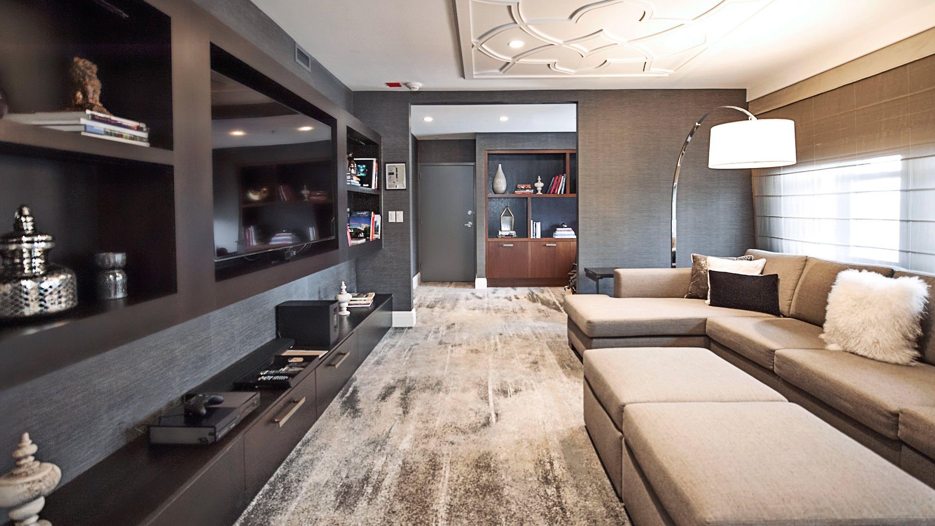 Intercontinental Magnificent Mile By Ihg Hotel 4*