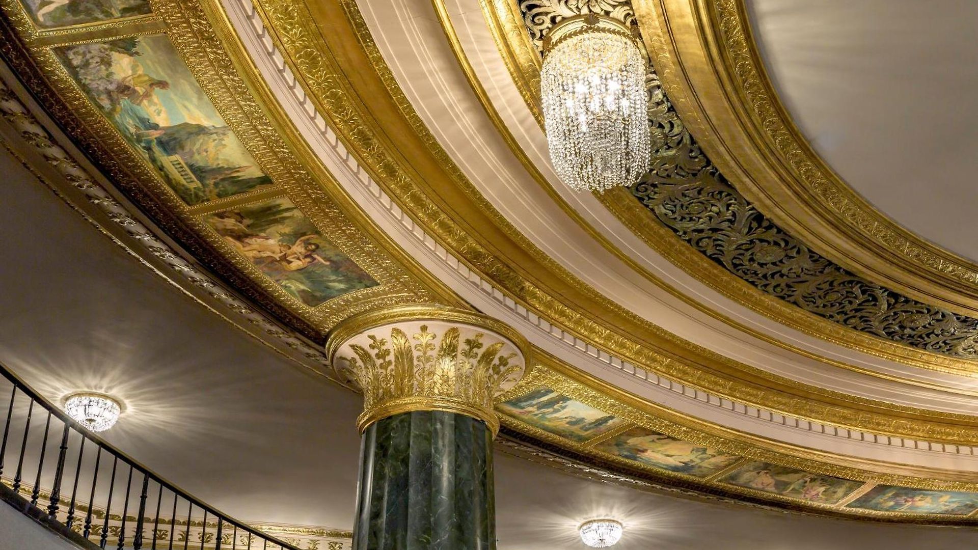 Intercontinental Magnificent Mile By Ihg Hotel