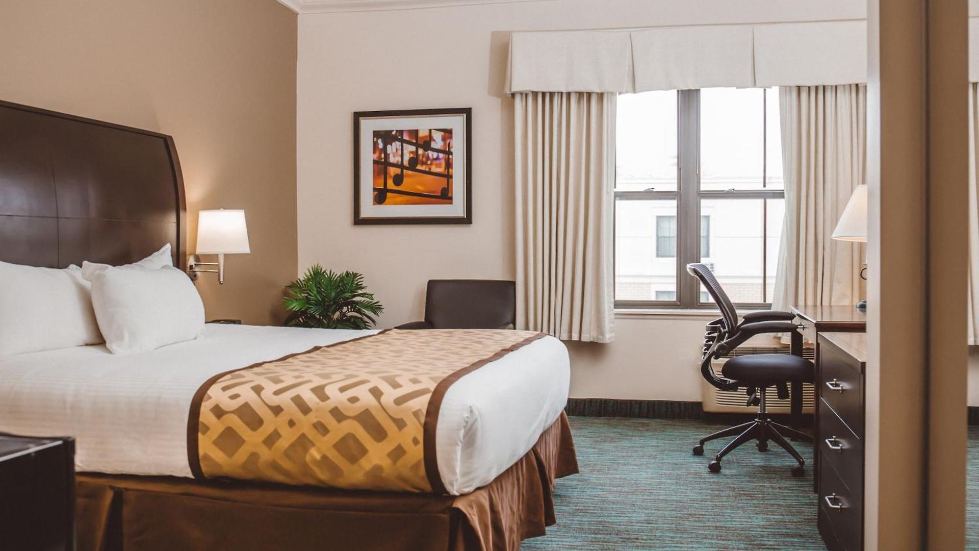 South Loop Hotel