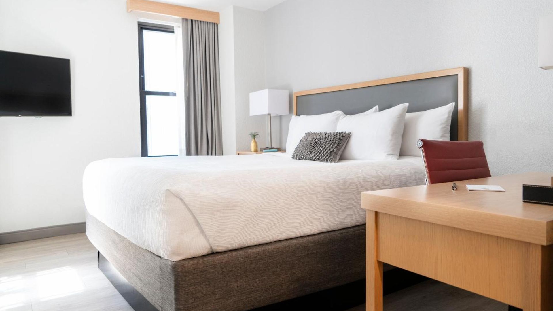 Saint Clair - Magnificent Mile 4*
