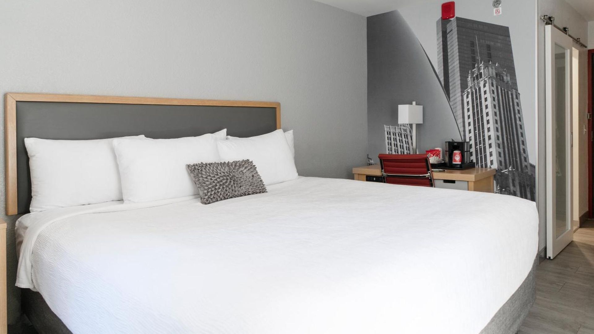 Hotel Saint Clair - Magnificent Mile Chicago