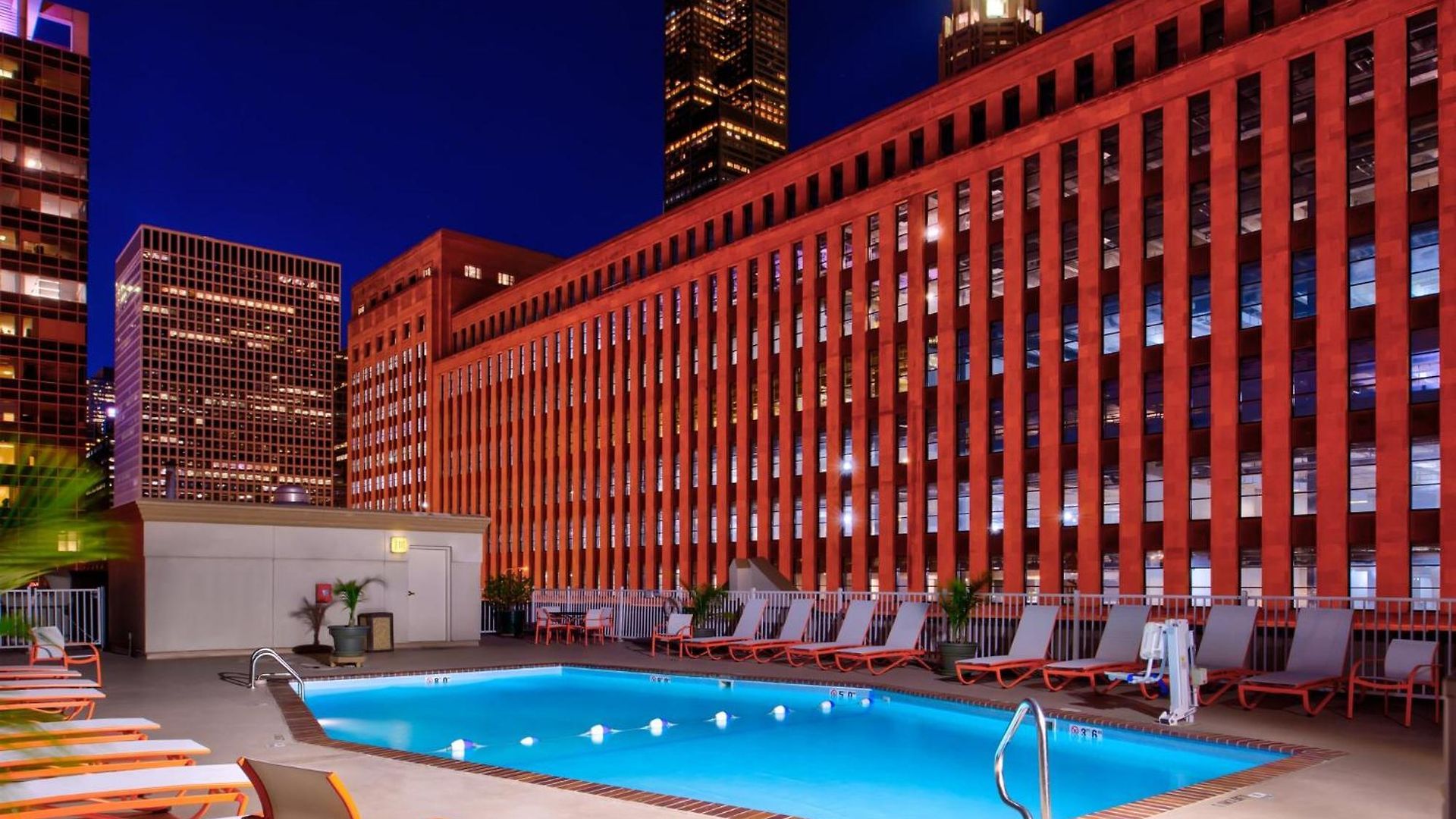 Hotel & Chicago-downtown By Ihg Chicago