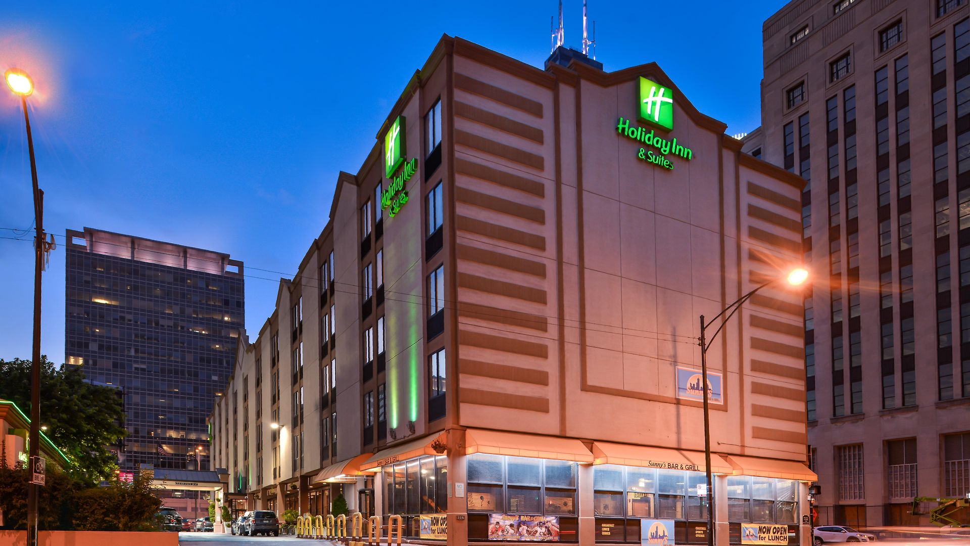 Hotel & Chicago-downtown By Ihg Chicago
