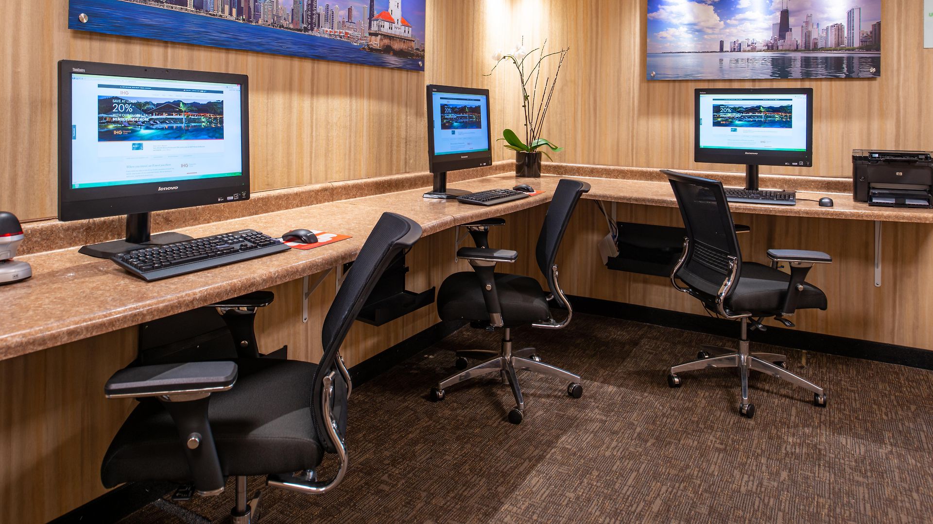 Hotel & Chicago-downtown By Ihg 3*