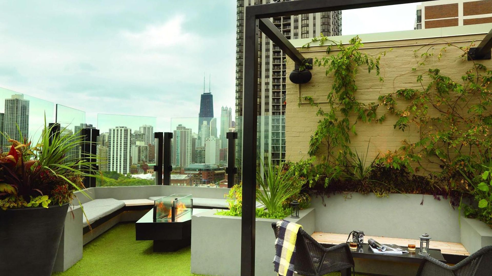Lincoln Hotel Chicago