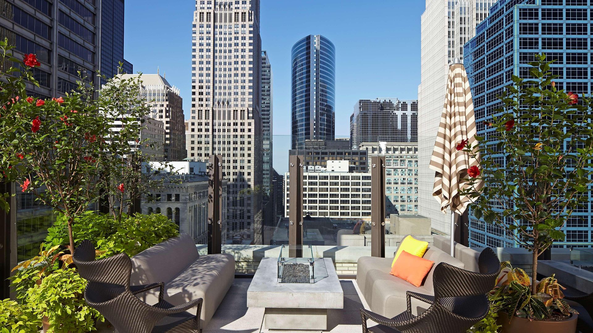 Hyatt Centric The Loop 4*