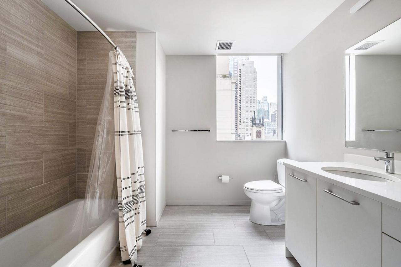 River North 1br W Gym Lounge Roof Nr L Chi-838 * Chicago