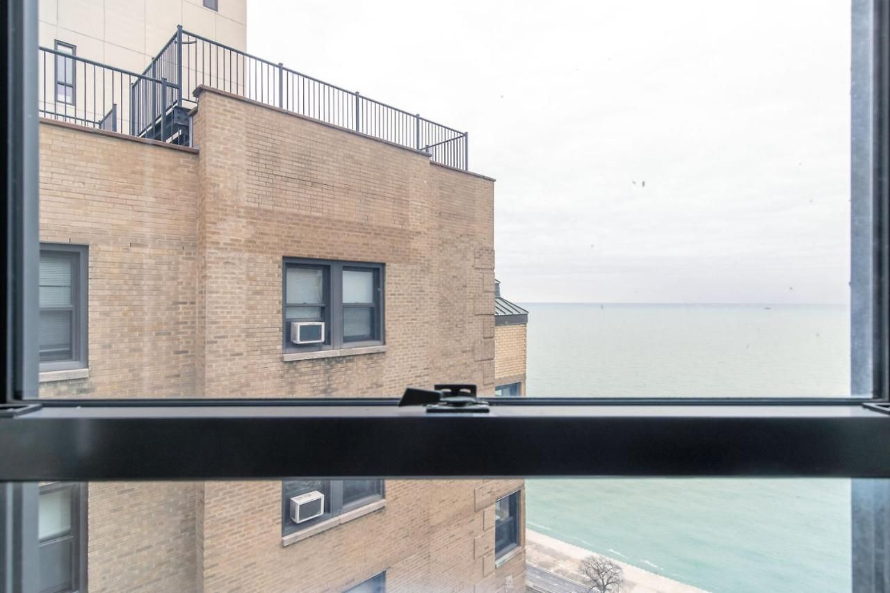 Apartment Gold Coast 1br W Doorman Gym 2 Blocks To L Chi-549 Chicago