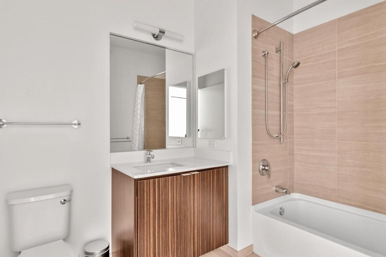 Apartment Loop 1br W Gym Pool Wd Nr Millennium Park Chi-230 Chicago
