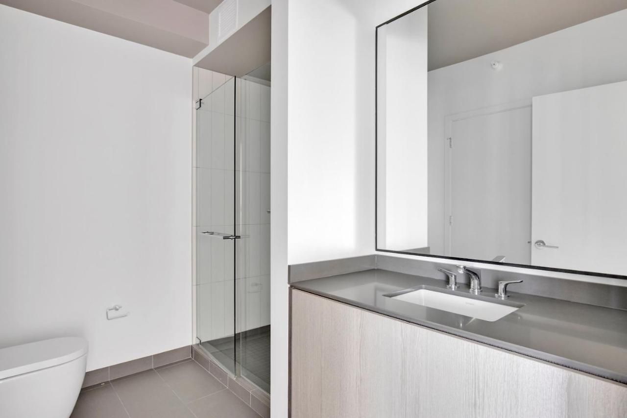 S Loop 2br W Pool Gym Next To Grant Park Chi-606 Chicago