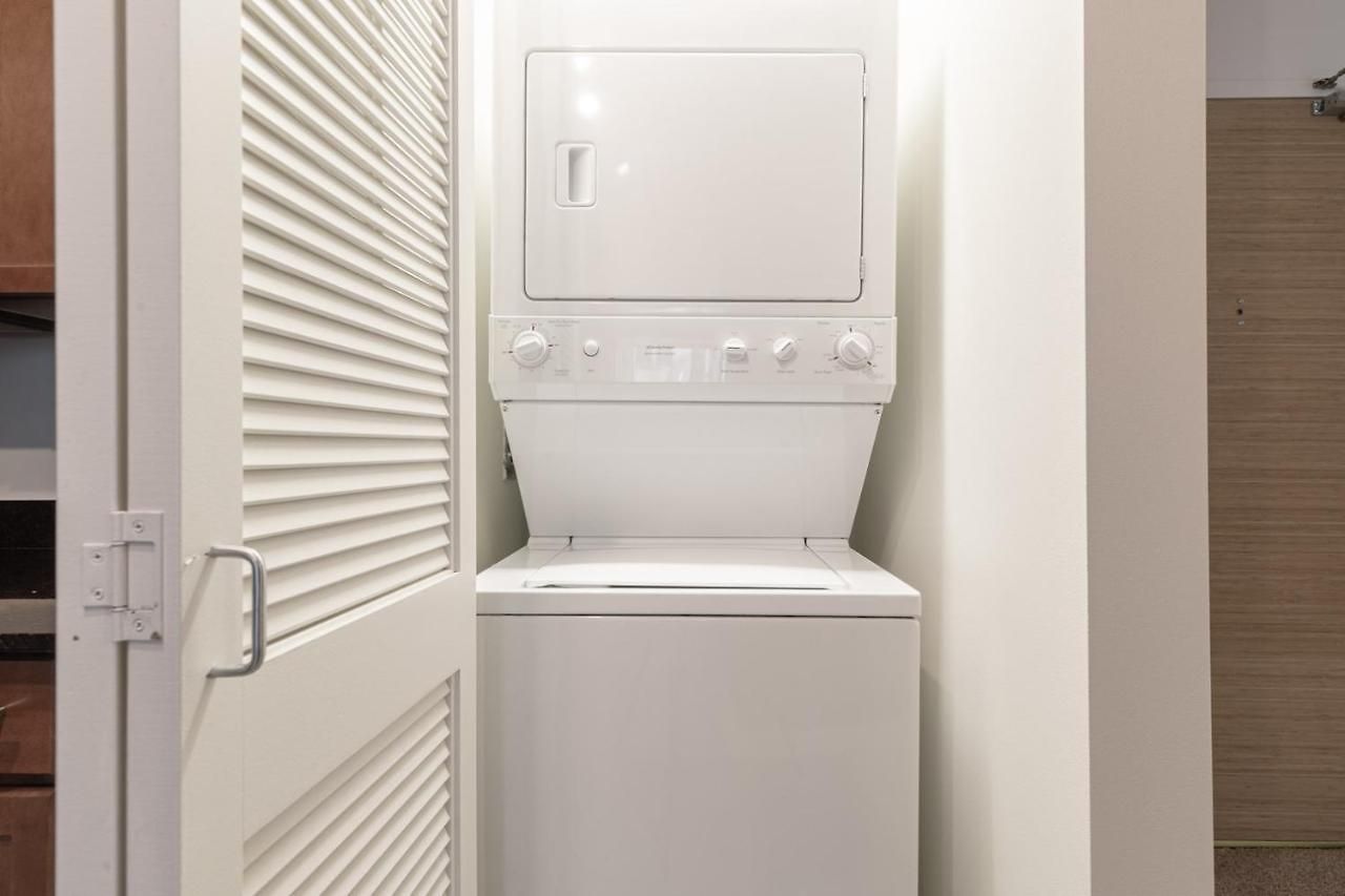 Loop 1br W Gym Pool Nr Financial District Chi-232 Chicago