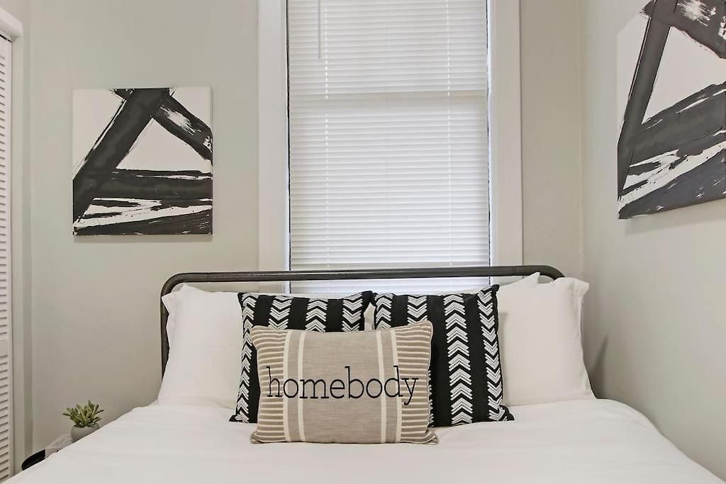Enchanting 2-bedroom In - Clark 4 *