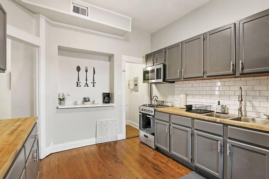 Apartment Enchanting 2-bedroom In - Clark 4 Chicago